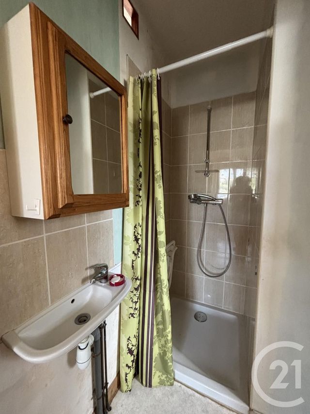 maison à vendre - 4 pièces - 74.08 m2 - DOMFRONT EN POIRAIE - 61 - BASSE-NORMANDIE - Century 21 Agence Pays D'Andaines