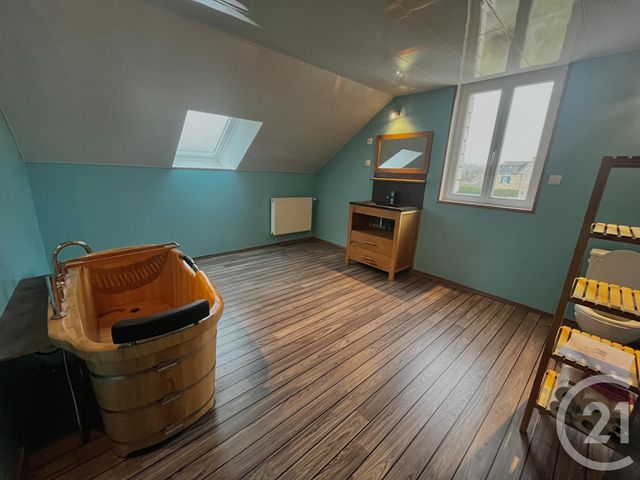 Afficher la photo en grand maison à vendre - 7 pièces - 233.95 m2 - MONTSECRET CLAIREFOUGERE - 61 - BASSE-NORMANDIE - Century 21 Agence Pays D'Andaines