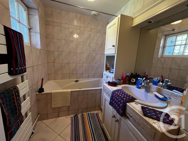 Afficher la photo en grand maison à vendre - 6 pièces - 200.0 m2 - DOMFRONT EN POIRAIE - 61 - BASSE-NORMANDIE - Century 21 Agence Pays D'Andaines