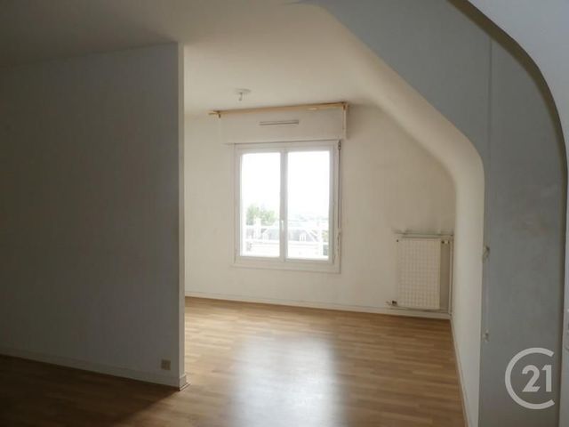 Appartement F3 à louer - 2 pièces - 57.0 m2 - DOMFRONT EN POIRAIE - 61 - BASSE-NORMANDIE - Century 21 Agence Pays D'Andaines