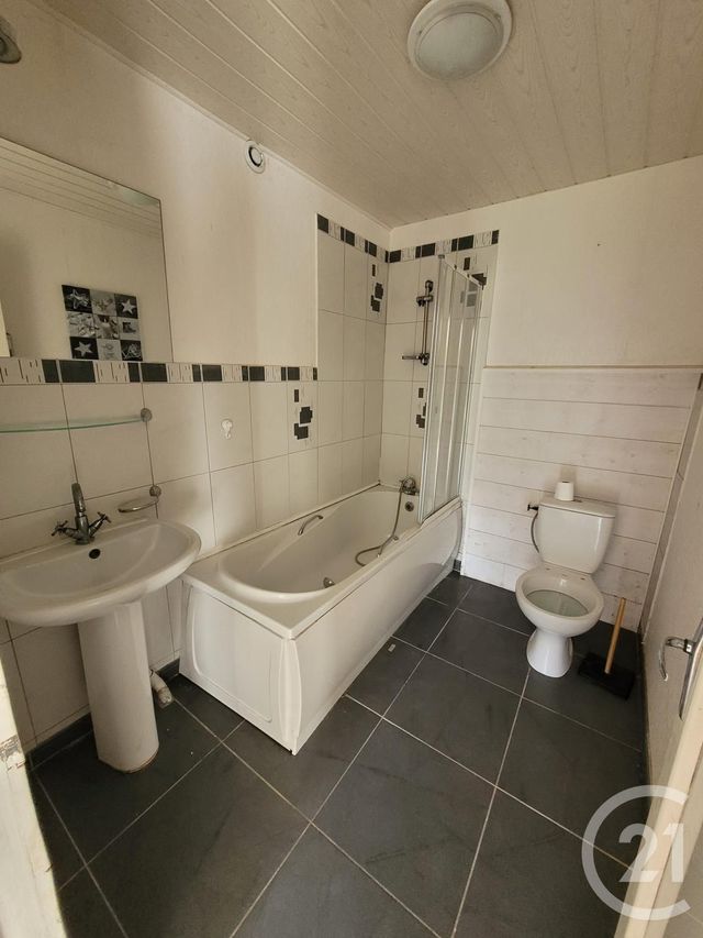 maison à vendre - 4 pièces - 85.78 m2 - CHAMPSECRET - 61 - BASSE-NORMANDIE - Century 21 Agence Pays D'Andaines