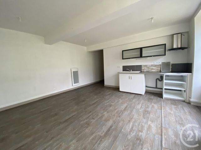Afficher la photo en grand Appartement F2 à louer - 2 pièces - 40.05 m2 - DOMFRONT EN POIRAIE - 61 - BASSE-NORMANDIE - Century 21 Agence Pays D'Andaines