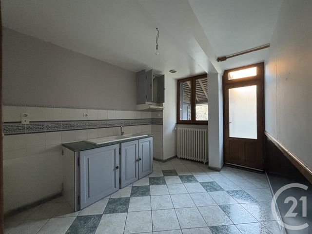 maison à louer - 6 pièces - 124.89 m2 - DOMFRONT EN POIRAIE - 61 - BASSE-NORMANDIE - Century 21 Agence Pays D'Andaines