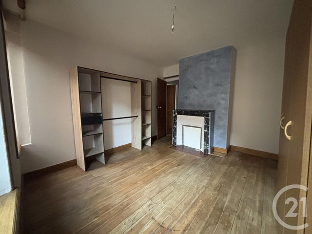 maison à louer - 6 pièces - 124.89 m2 - DOMFRONT EN POIRAIE - 61 - BASSE-NORMANDIE - Century 21 Agence Pays D'Andaines