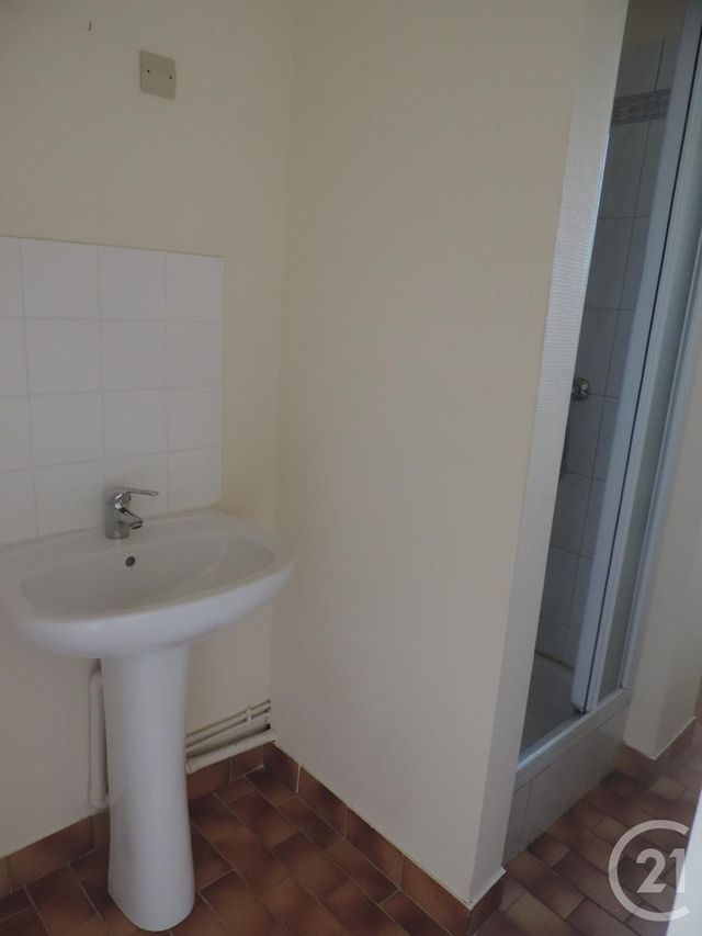 Appartement F3 à louer - 3 pièces - 64.9 m2 - DOMFRONT EN POIRAIE - 61 - BASSE-NORMANDIE - Century 21 Agence Pays D'Andaines