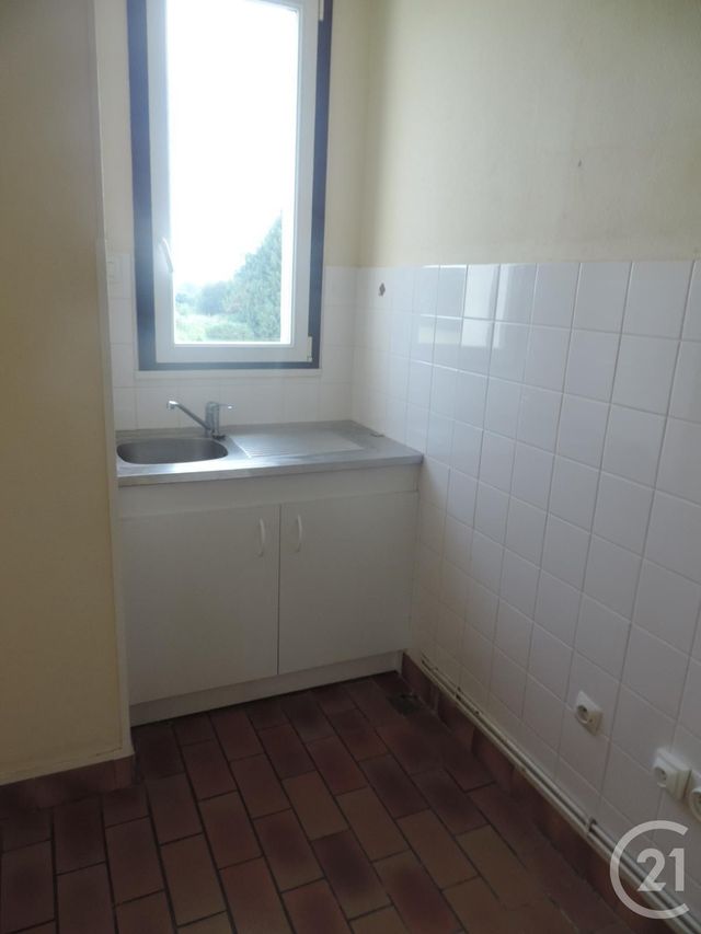 Appartement F3 à louer - 3 pièces - 64.9 m2 - DOMFRONT EN POIRAIE - 61 - BASSE-NORMANDIE - Century 21 Agence Pays D'Andaines