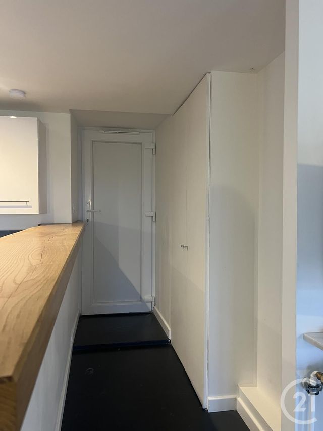 Appartement à louer - 2 pièces - 30.2 m2 - LONLAY L ABBAYE - 61 - BASSE-NORMANDIE - Century 21 Agence Pays D'Andaines