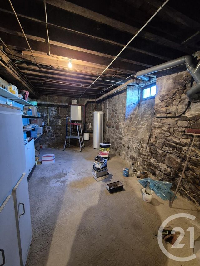 maison à vendre - 9 pièces - 188.6 m2 - DOMFRONT EN POIRAIE - 61 - BASSE-NORMANDIE - Century 21 Agence Pays D'Andaines