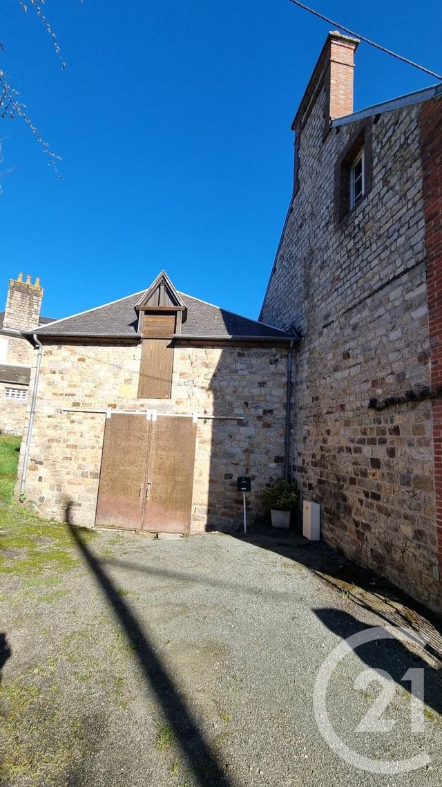 maison à vendre - 9 pièces - 188.6 m2 - DOMFRONT EN POIRAIE - 61 - BASSE-NORMANDIE - Century 21 Agence Pays D'Andaines