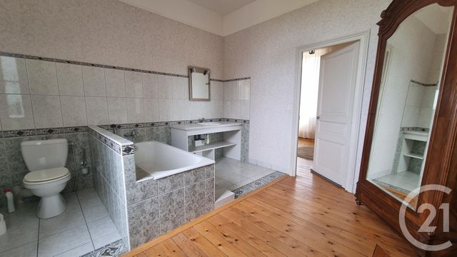 maison à vendre - 9 pièces - 188.6 m2 - DOMFRONT EN POIRAIE - 61 - BASSE-NORMANDIE - Century 21 Agence Pays D'Andaines