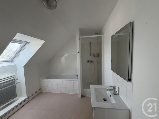Appartement Duplex à louer - 5 pièces - 94.59 m2 - PASSAIS VILLAGES - 61 - BASSE-NORMANDIE - Century 21 Agence Pays D'Andaines
