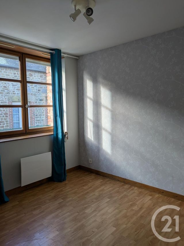 Appartement à louer - 3 pièces - 67.97 m2 - PASSAIS VILLAGES - 61 - BASSE-NORMANDIE - Century 21 Agence Pays D'Andaines