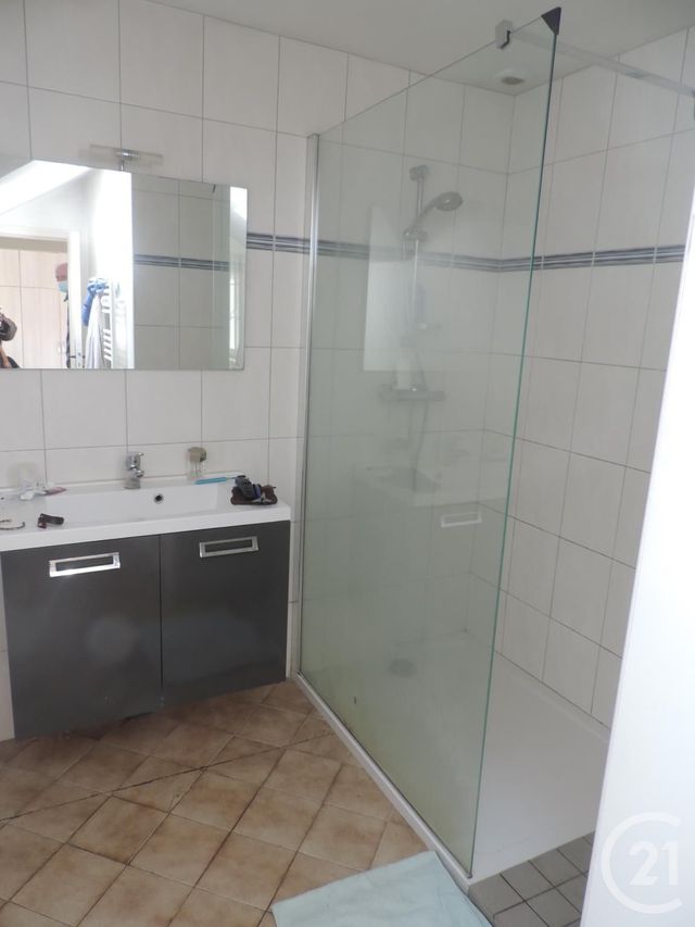 Afficher la photo en grand Appartement F2 à louer - 2 pièces - 49.0 m2 - DOMFRONT EN POIRAIE - 61 - BASSE-NORMANDIE - Century 21 Agence Pays D'Andaines