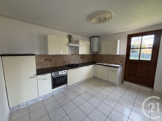 maison à vendre - 3 pièces - 73.41 m2 - DOMFRONT EN POIRAIE - 61 - BASSE-NORMANDIE - Century 21 Agence Pays D'Andaines